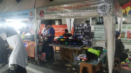 BAZAR UMKM Kantor Camat Ciracas beralamat di Jalan Pengantin Ali, Kelurahan Ciracas, Kecamatan Ciracas, Jakarta Timur